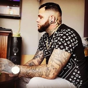 Meet your Posher, Alex